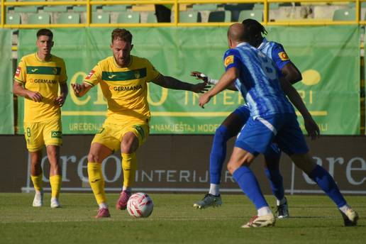 VIDEO Istra - Lokomotiva 2-2: Sušak spasio bod gostima s desetoricom sa zvukom sirene!
