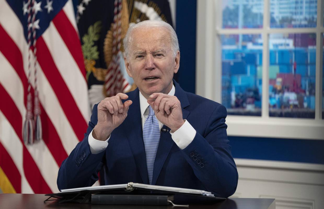 Biden potpisao zakon koji zabranjuje uvoz iz Xinjianga