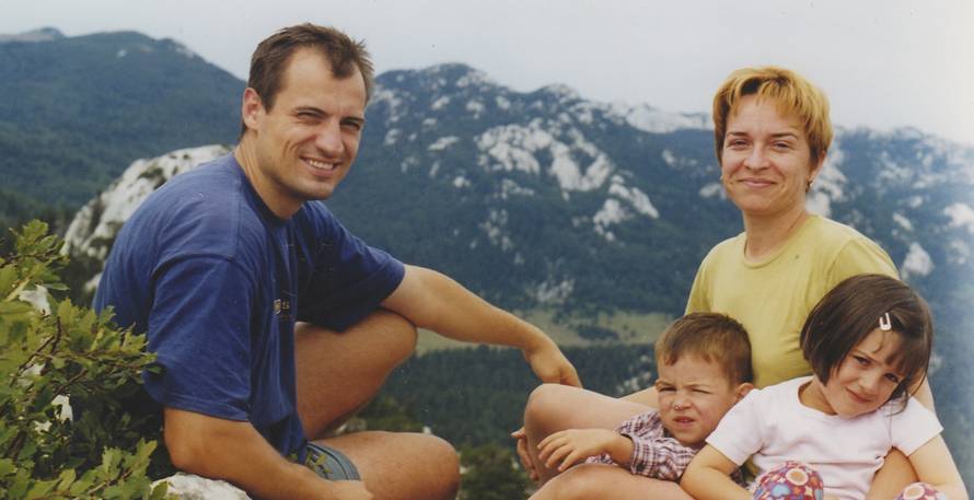 Slaven  Dobrović: Ima sedmero djece i obožava planinarenje...