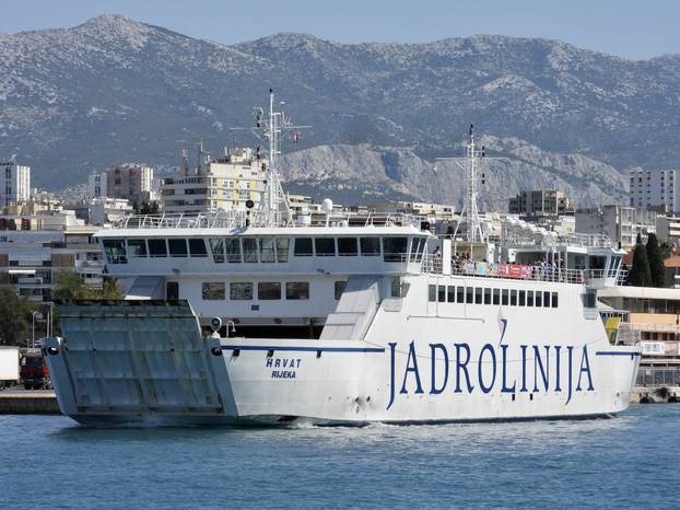 Split: Trajekti Jadrolinije