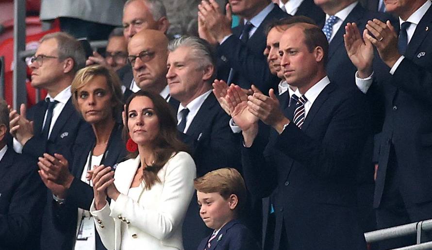 Šuker na Wembleyju utakmicu prati pored kraljevne, dobio mjesto uz princa Williama i Kate