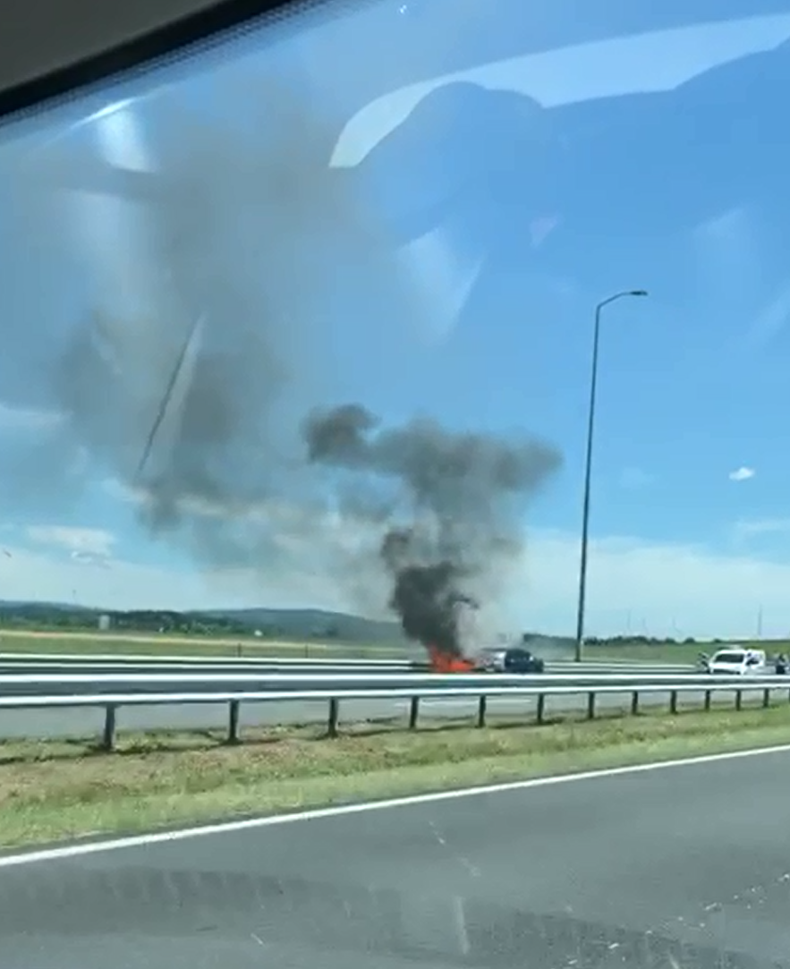 'Vatra je bila ogromna, dim je sukljao, ljudi su se zaustavljali da pomognu ženi s djetetom'