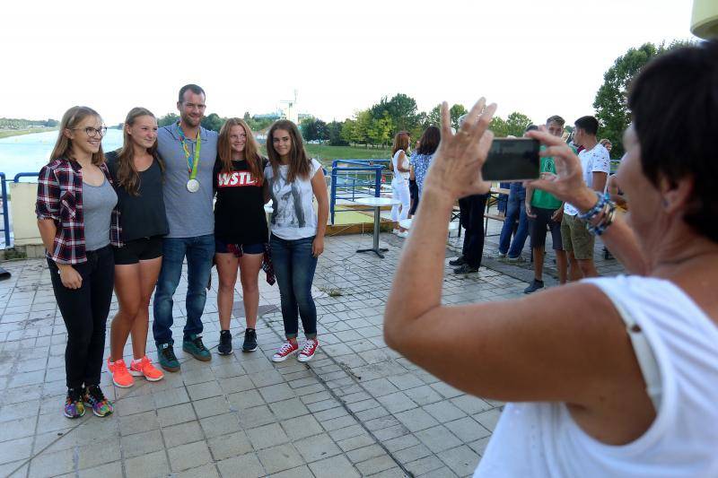 Ti si naše zlato: Srebrni iz Rija stigao je na doček na Jarun...