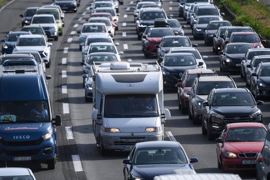 Zagreb: Gužve u jutarnjim satima na naplatnoj postaji Lučko