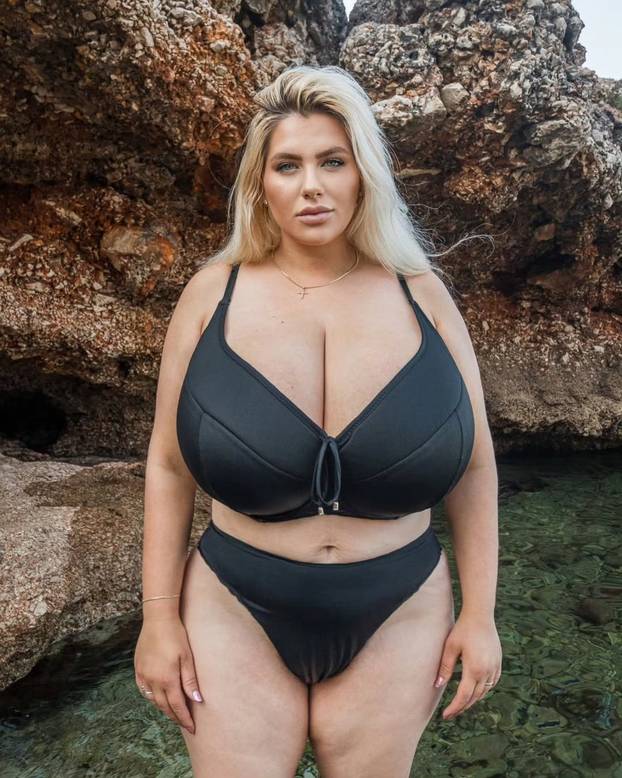 FOTO Grudi joj rastu iz dana u dan: 'Više im ne znam veličinu, nosim grudnjake po mjeri'