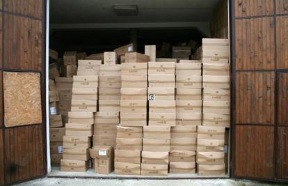 Bajakovo: Zaplijenili 1800 kutija švercanih cigareta 