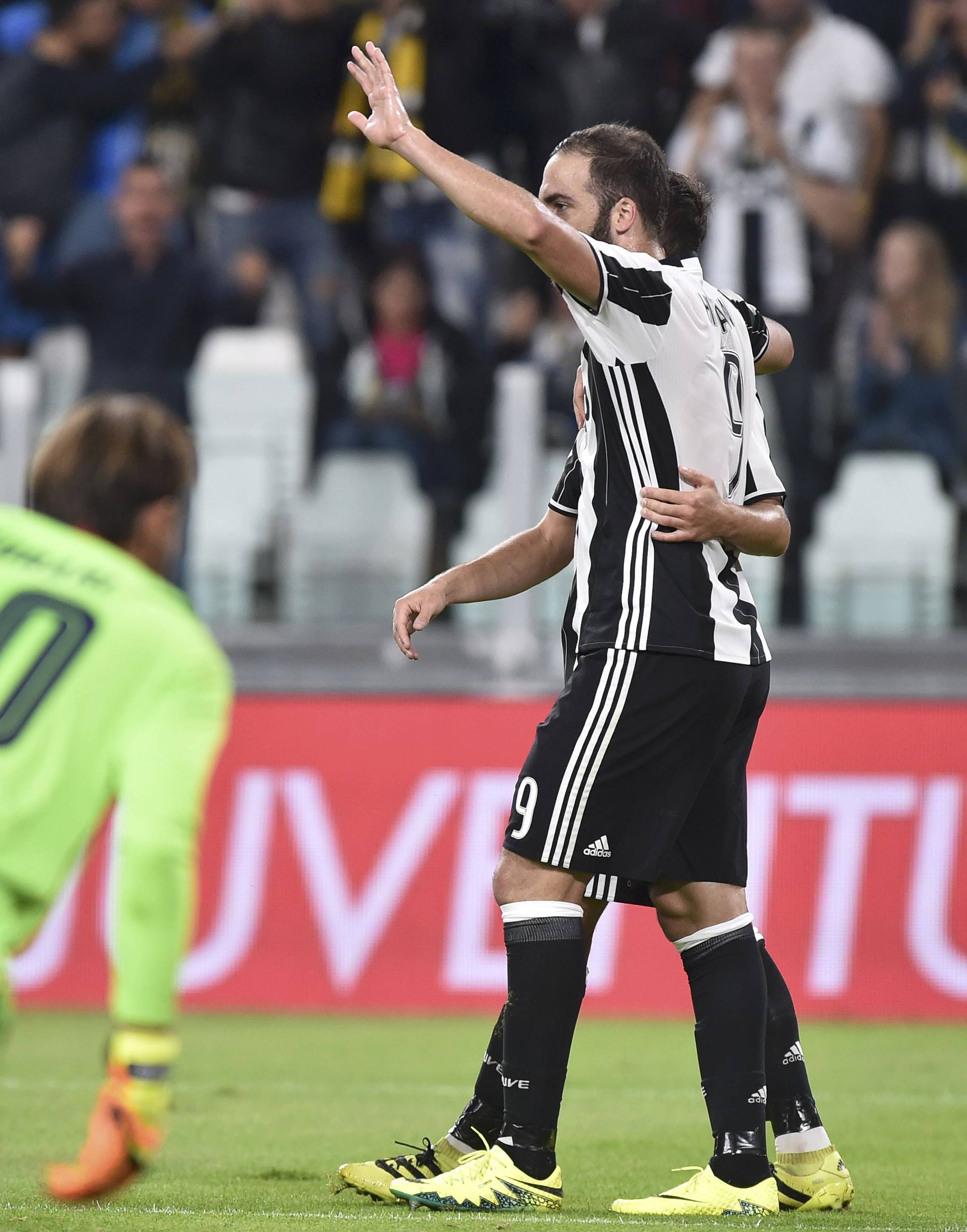 Football Soccer - Juventus v Cagliari - Italian Serie A