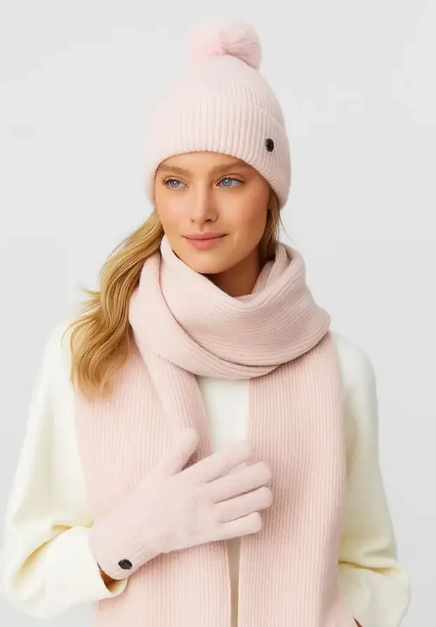 Pregledali smo ponudu za vas! Top kape i šalovi za svaki dan