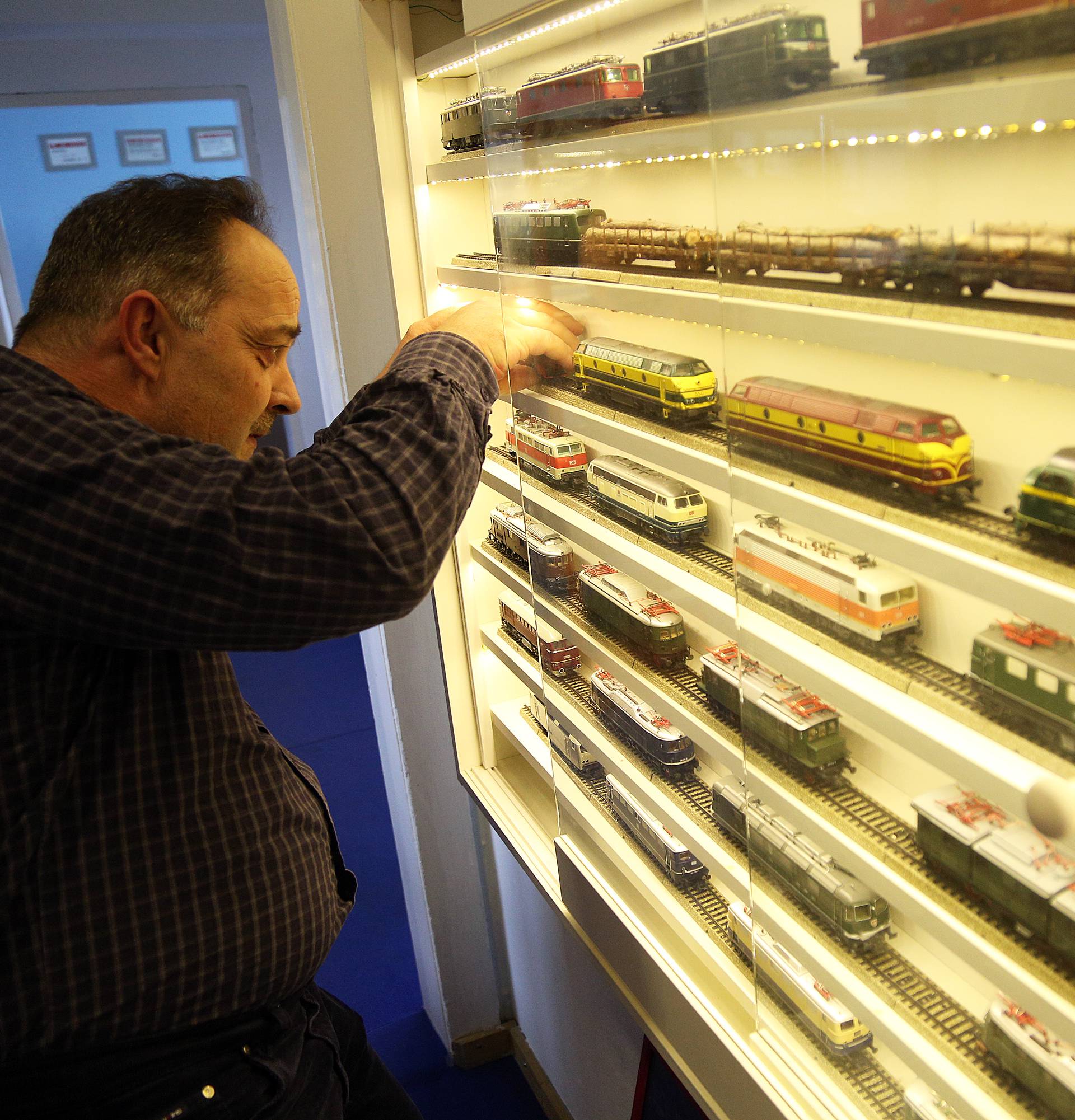 'Kraljevi vlakova': Makete nisu za njih samo hobi, nego i strast