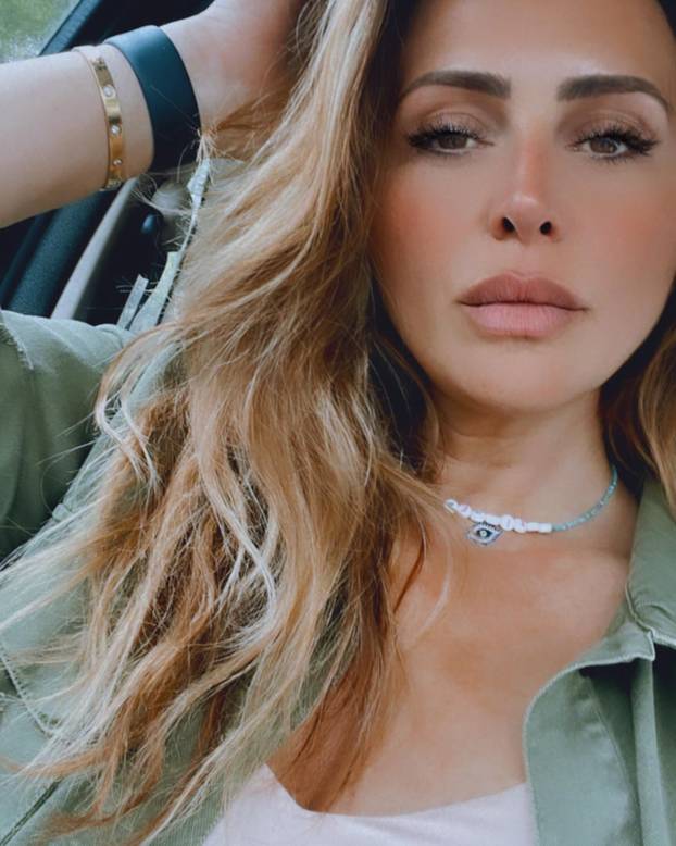 FOTO Fatalna brineta poljuljala je brak zvijezdi Chelseaja. Stala između kolega iz reprezentacije