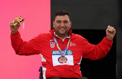 Hrvatska ima prvu medalju na POI: Šandor osvojio srebro!