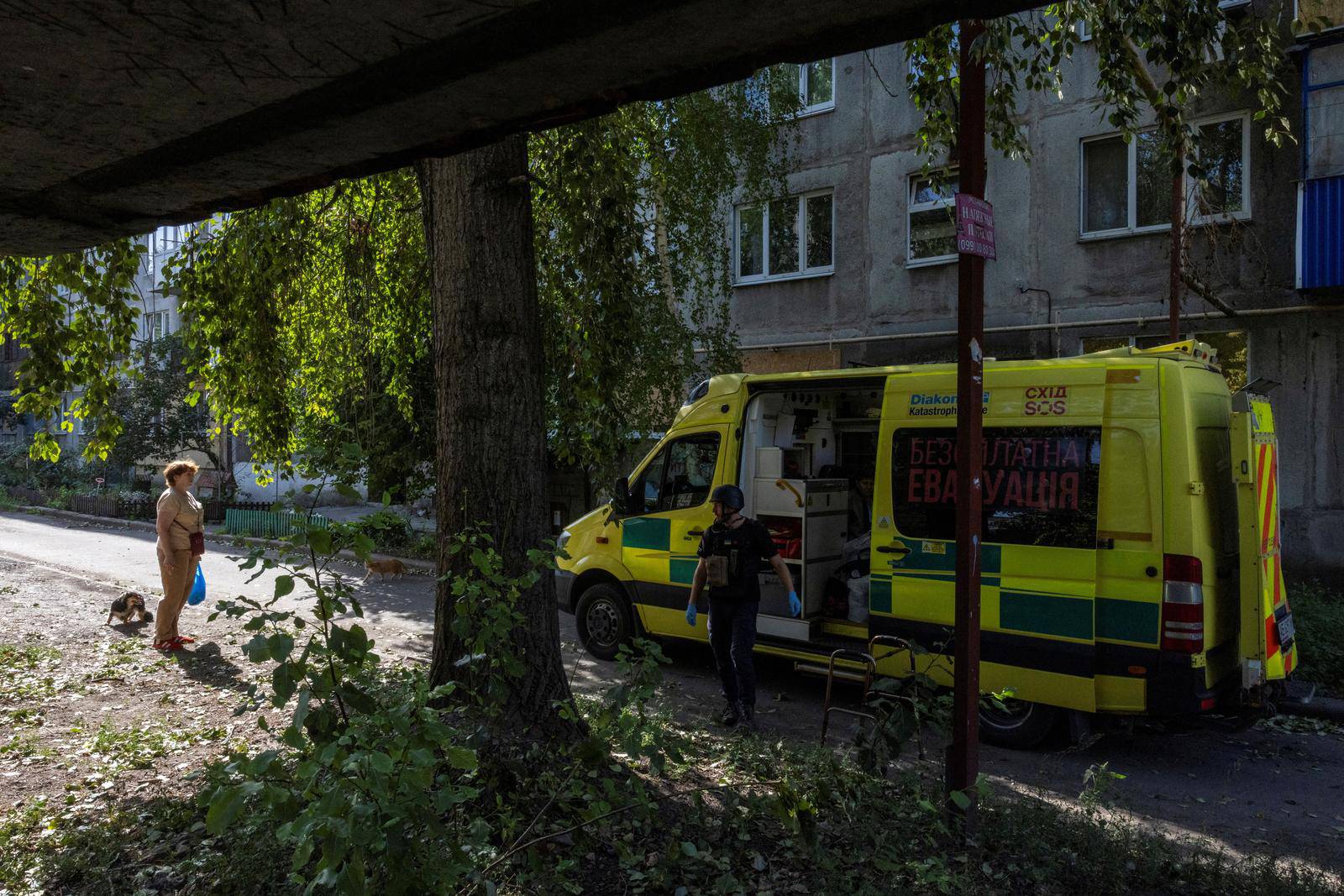 Volunteers of East SOS evacuate residents from their home because of Russian advances in Selydove near Pokrovsk