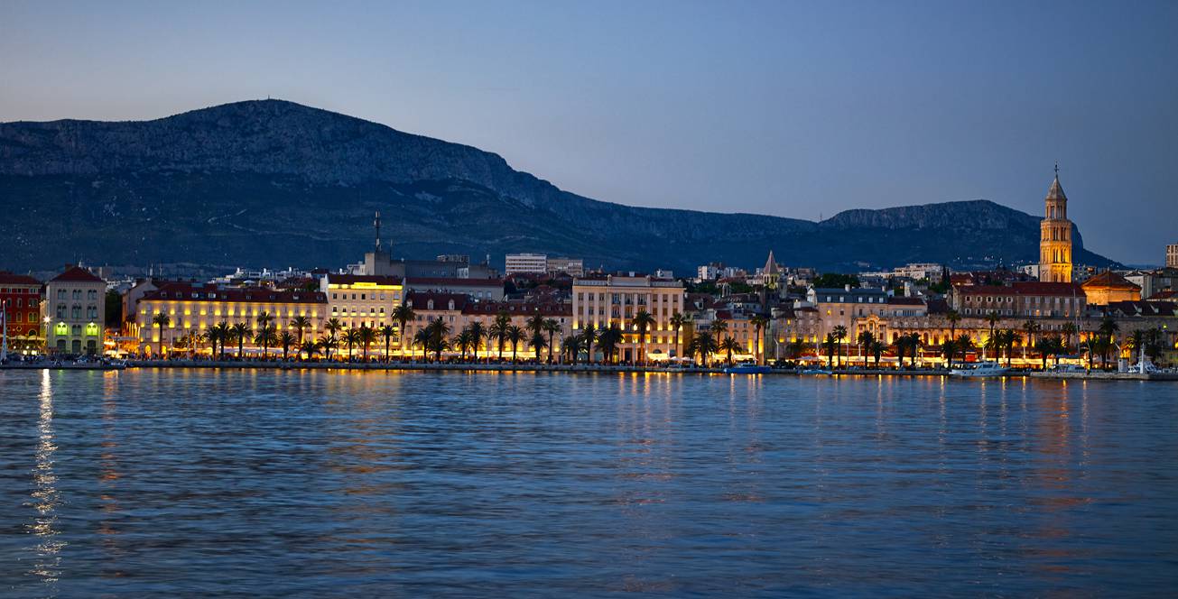 Spektakularan novogodišnji doček u Splitu