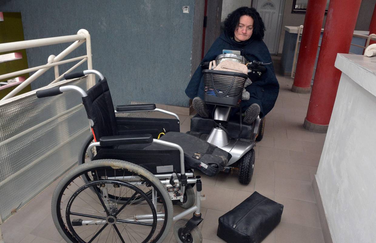 Ukrali su joj kolica: 'Da ih nisu pronašli, bilo bi mi jako teško'