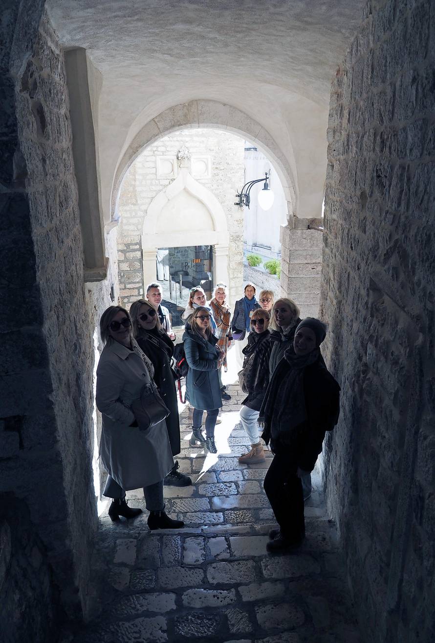 Šibenik: Skočite do Krapnja po spužve i koralje i saznajte tko su žene koje su oblikovale grad