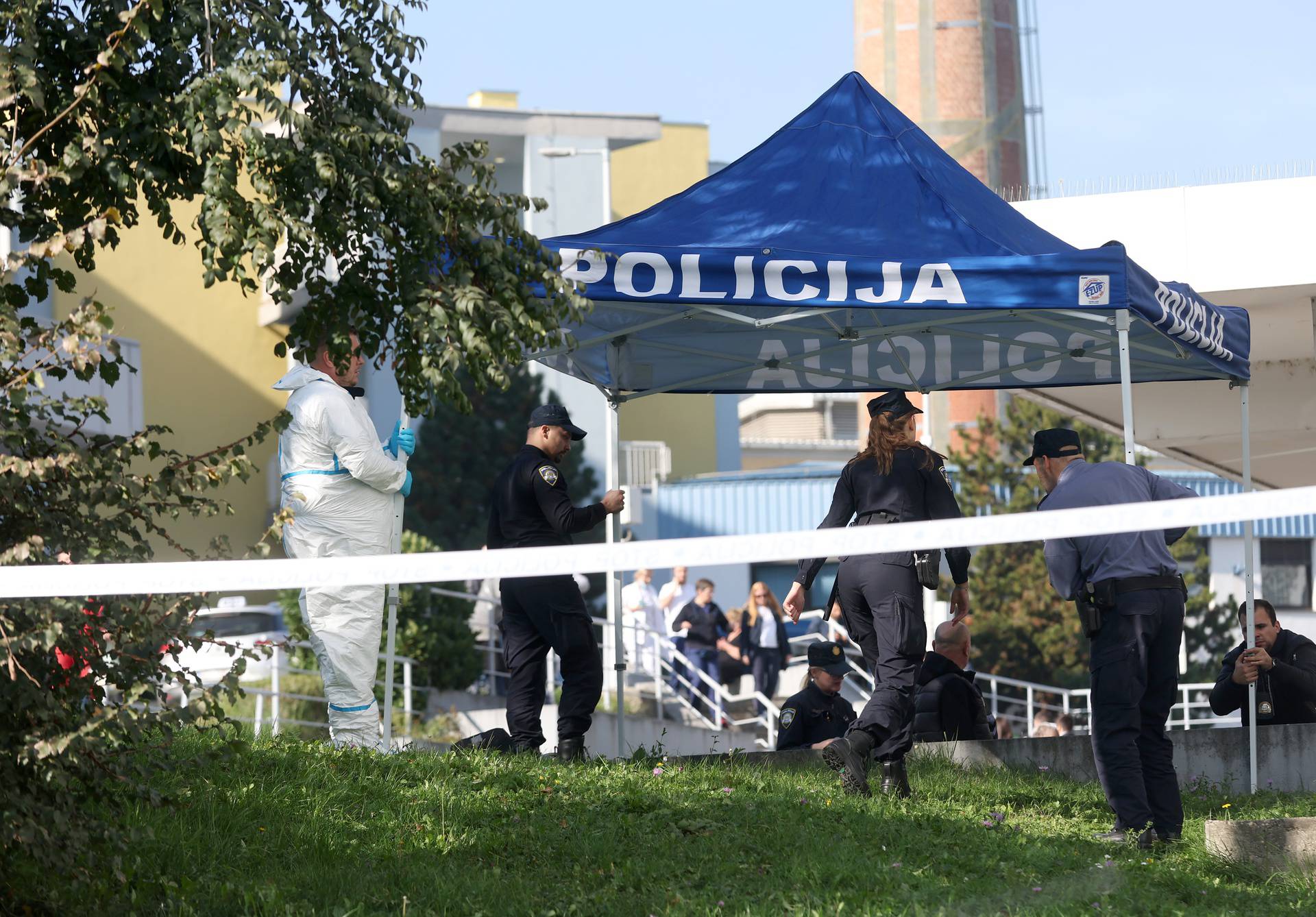 Zagreb: Policijski očevid na Rebru gdje je poginuo ravnatelj bolnice Ante Ćorušić