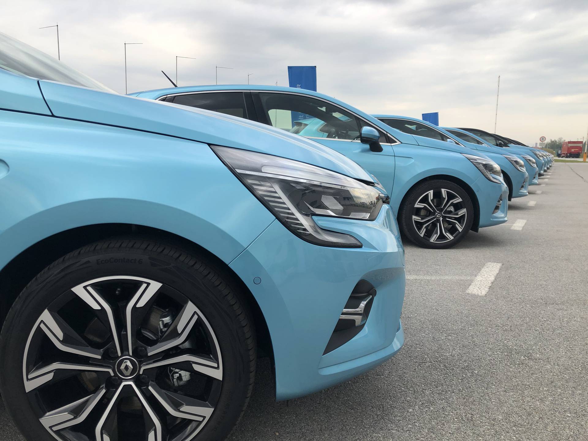 Renault napada strujom: Stižu hibridni Clio, Captur i Megane