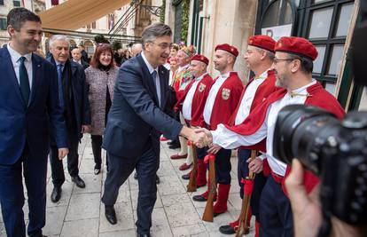 Puštanje golubica i podizanjem barjaka otvorili Festu sv. Vlaha