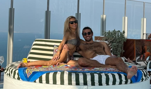FOTO Brčkanje u bazenu, u ruci šampanjac! Maja objavila fotke iz Dubaija, s njome je i Šime...