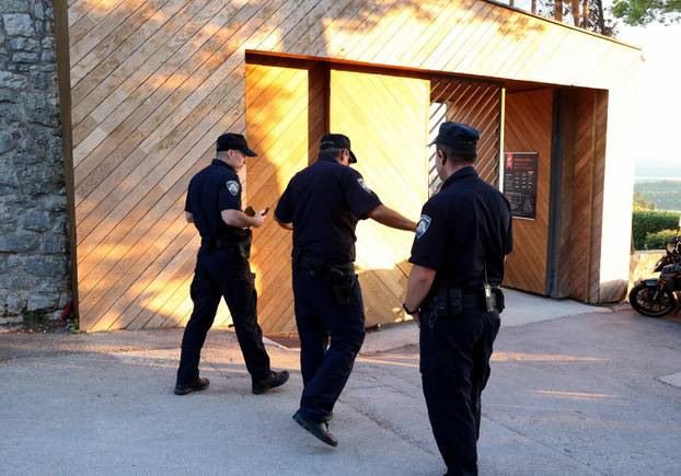 Otvorenje Fališ-a, Festivala alternative i ljevice Šibenika