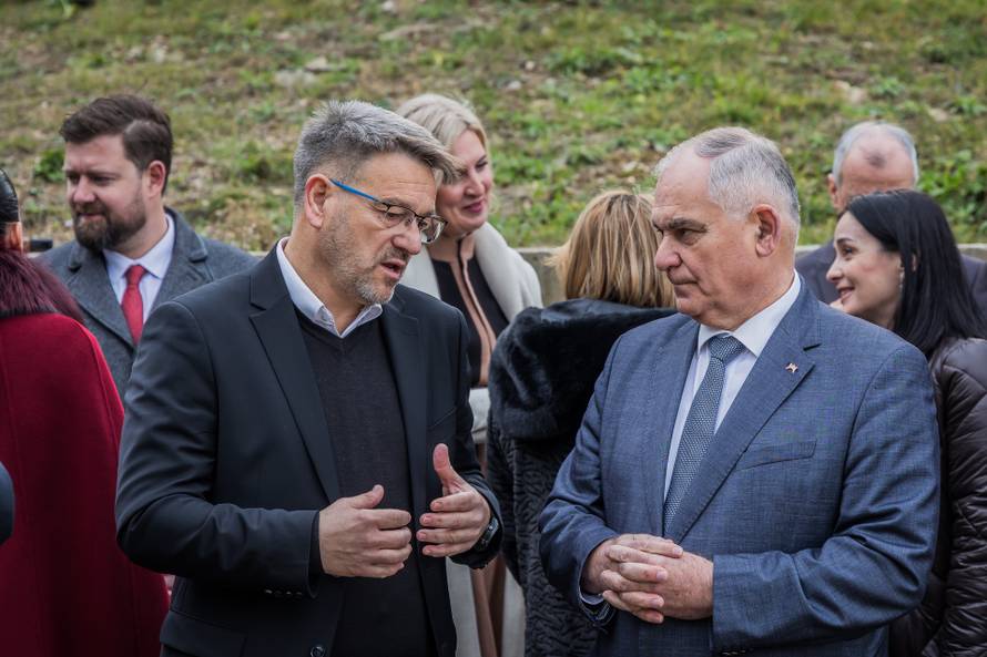 Solin: Andrej Plenković u društvu ministara otvorio je radove na pročistaču vode