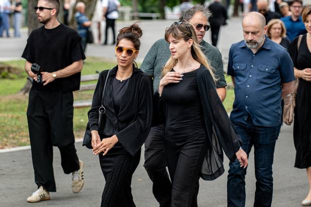 Zagreb: Sprovod redatelja Zrinka Ogreste na Mirogoju