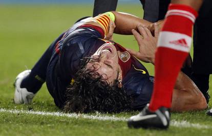 Carles Puyol operirao koljeno: Propustit će ostatak sezone?