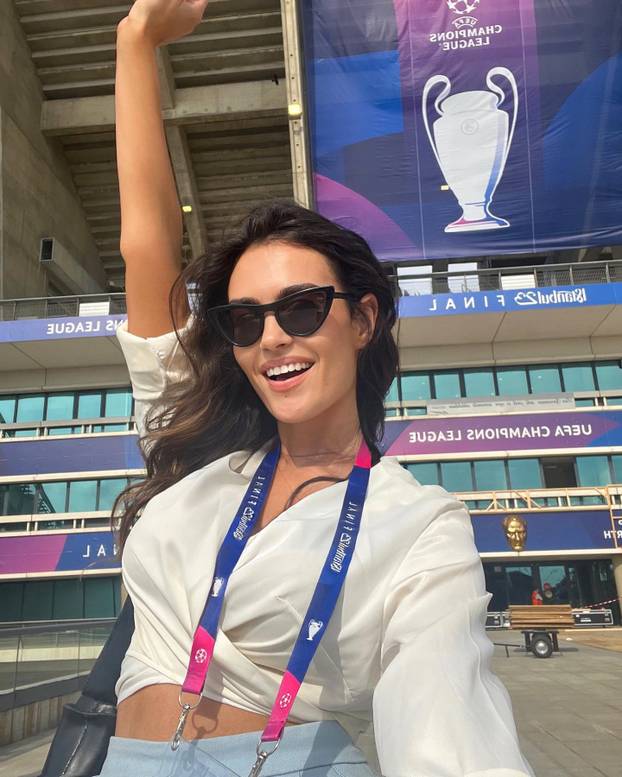 FOTO Zbog nje su emisije Lige prvaka gledanije od utakmica. Uskoro opet dolazi u Hrvatsku