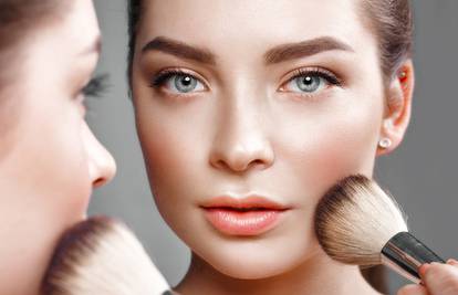 Dobra beauty formula: Primer je ključ za 'peglanje' bora i postojanost dnevne šminke