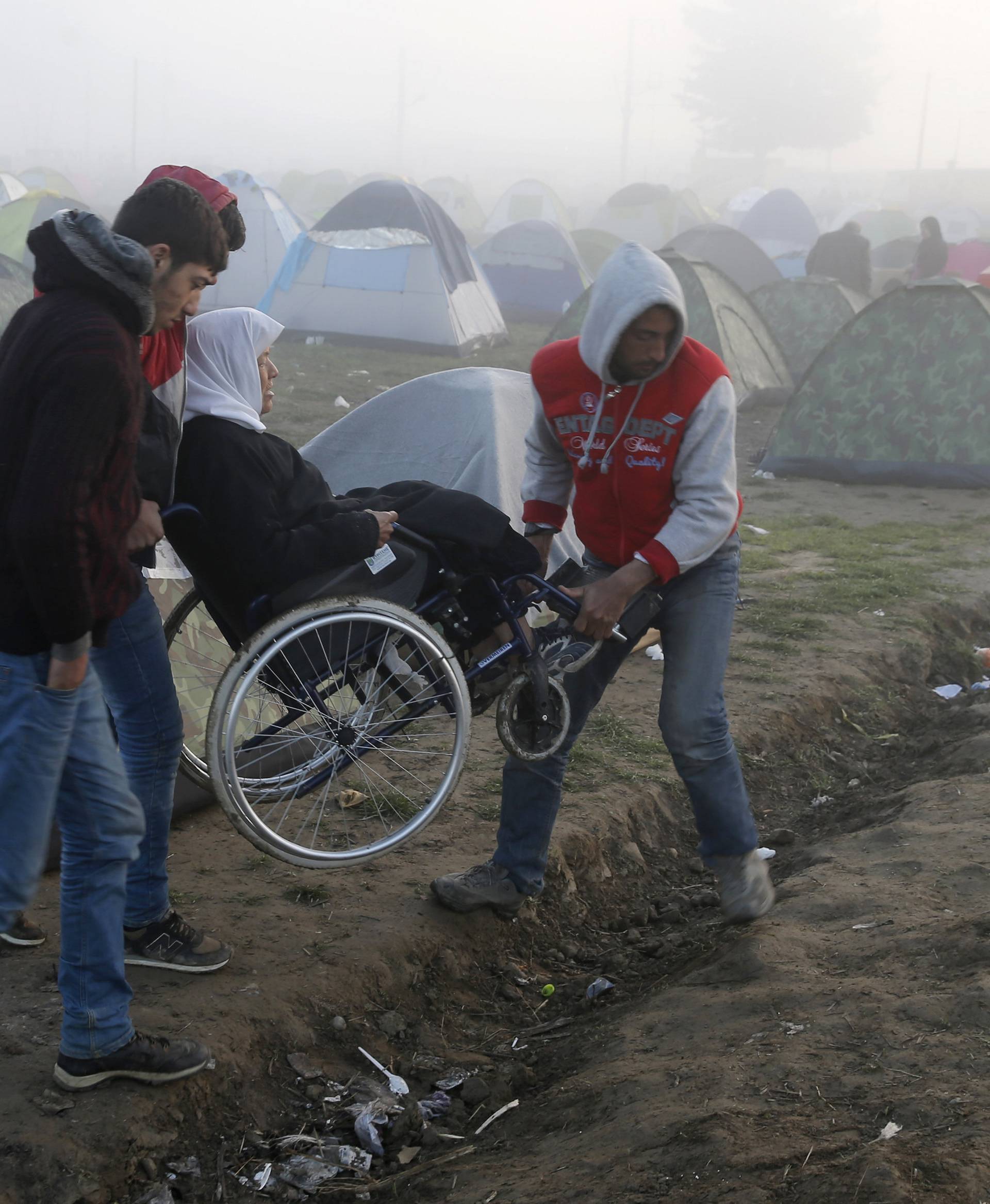 'Ne ostavljajte me ovdje da  umrem, nemam se gdje vratiti'