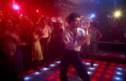 Plesni podij iz filma 'Groznica subotnje večeri' prodali su na aukciji za više od 300.000 $