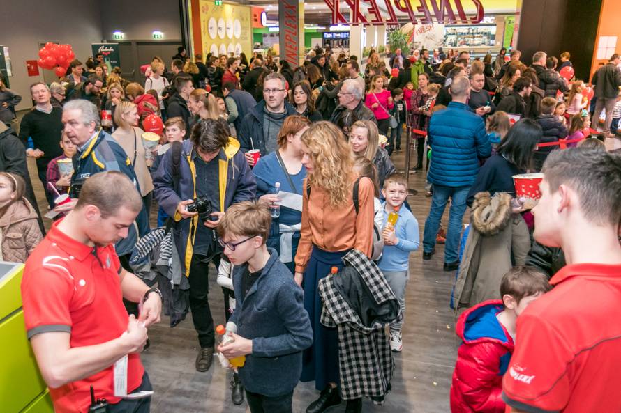 Održane premijere filma "Petar Zecimir" u Zagrebu i Splitu