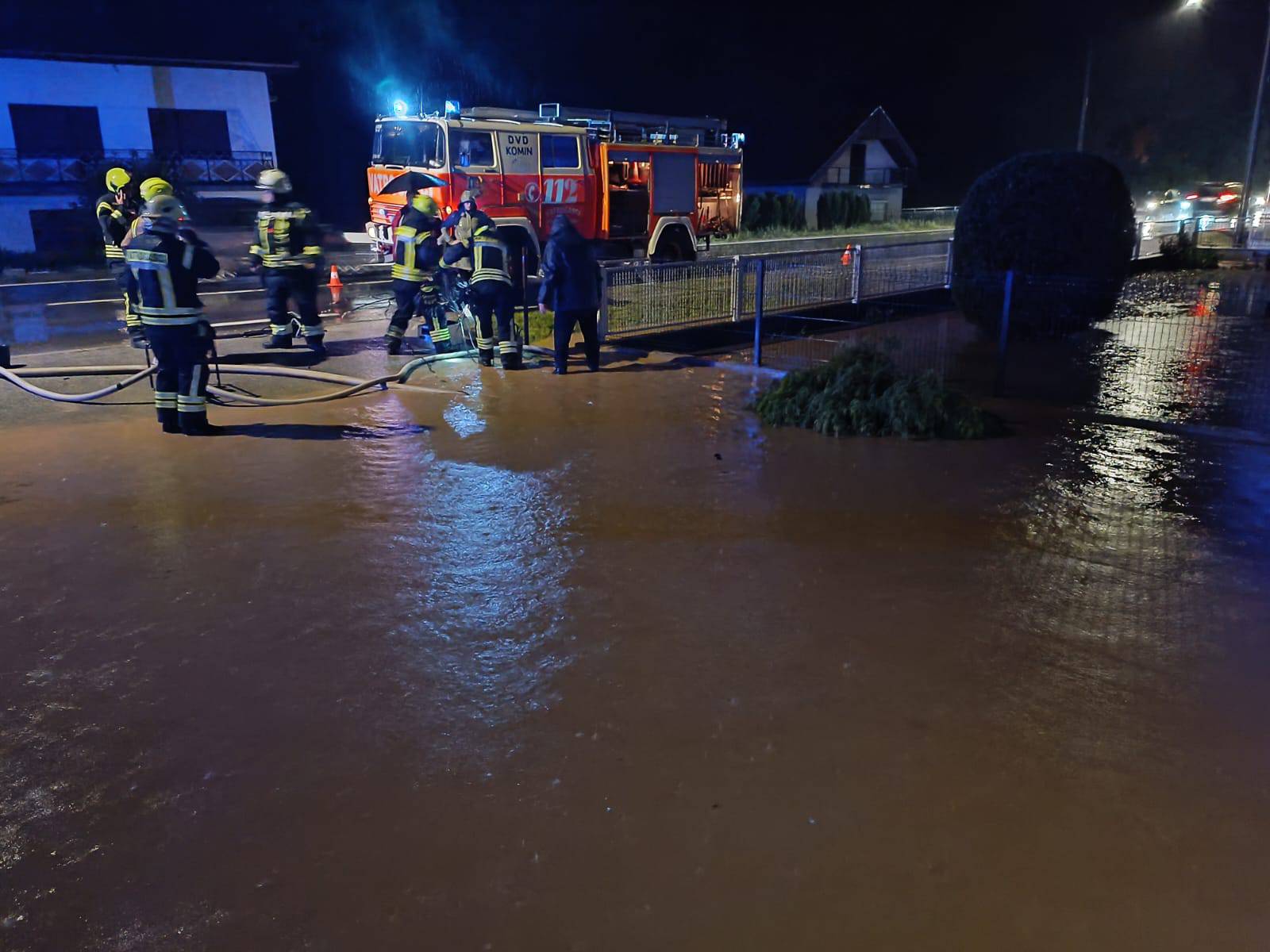 'Svaki put kada padne malo jača kiša, mi smo na straži. Ovo je druga poplava u dva tjedna'