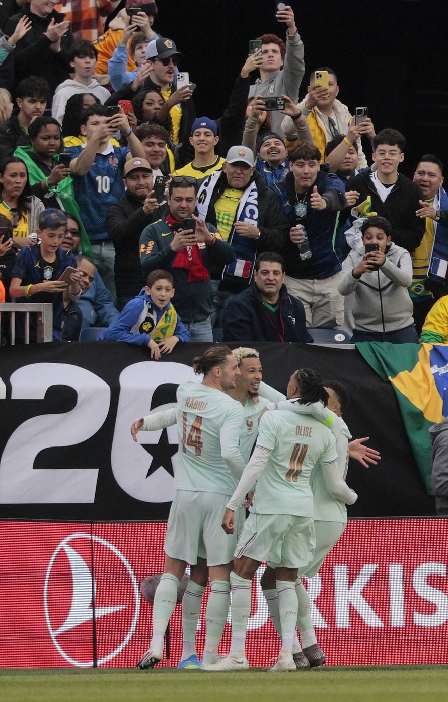 International Friendly - Brazil v France