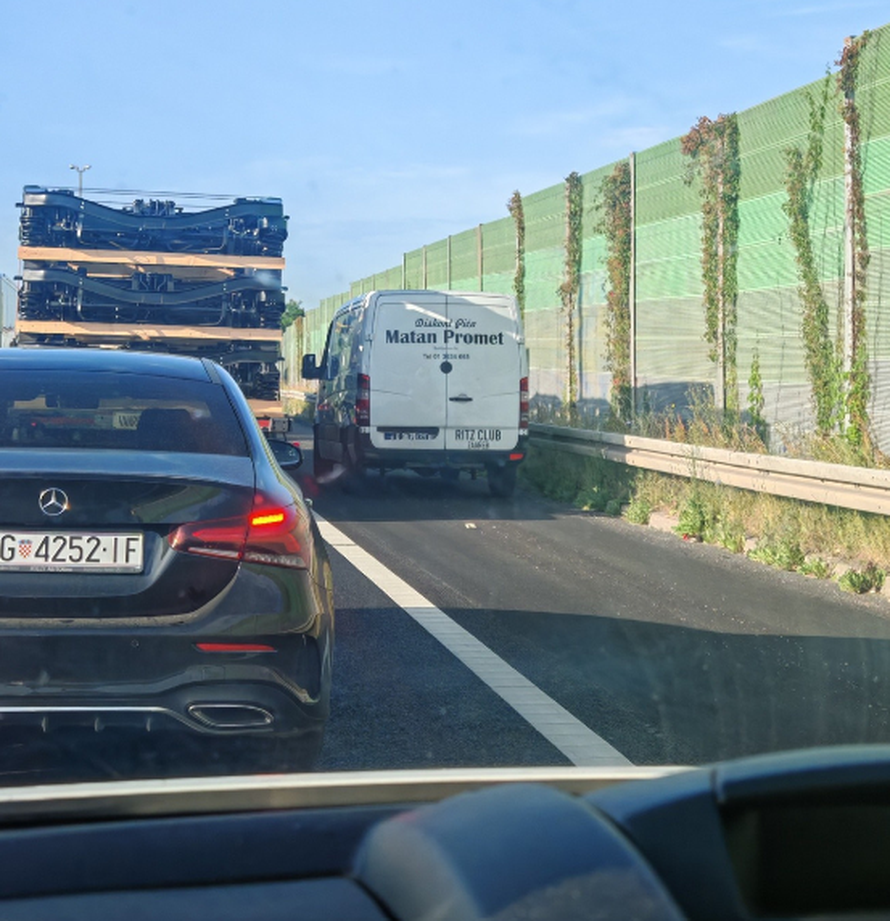 Sudar na A3 kod Bregane, kraj Sesveta kolona duga čak 6 km