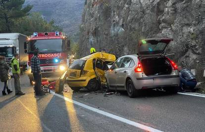 Teška prometna nesreća kod Slanog: U sudaru dva osobna automobila poginuo čovjek
