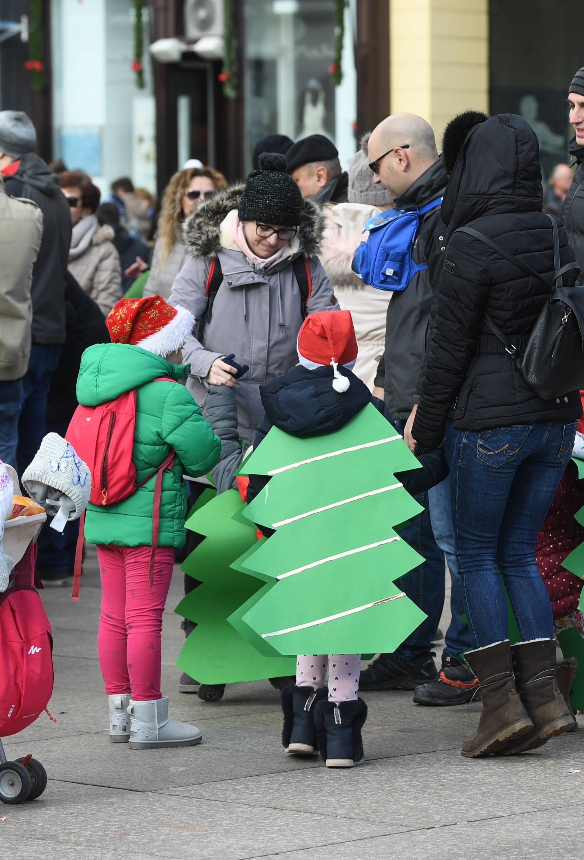 Ne 'gužvajte' se u prometu za Advent: Pripazite i na džepare!