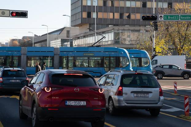 Zagreb: Nova regulacija prometa kod Vjesnika
