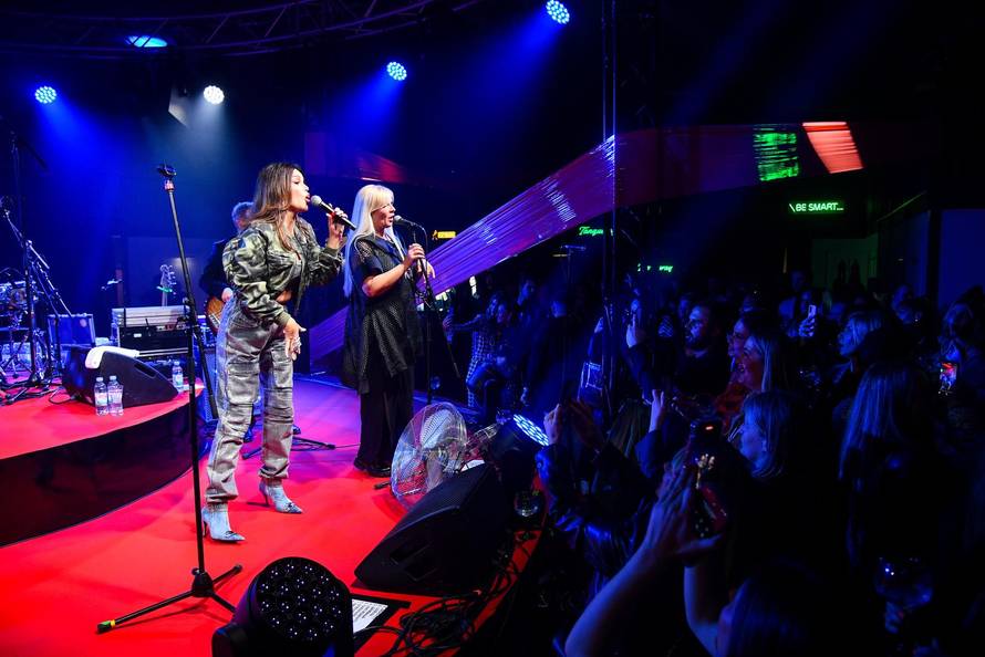Zagreb: Severina nastupila na Fashion & Friend partyju