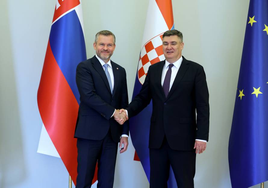 Zagreb: Svečani doček za predsjednika Slovačke u Uredu predsjednika RH