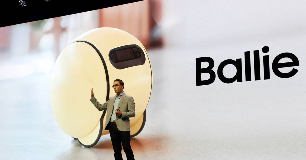 Samsung, Hareket Takip ve Projeksiyon Özelliklerine Sahip Kompakt Yapay Zekalı Robot Ballie’yi Tanıttı