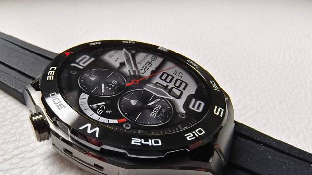 Isprobali smo Huawei Watch Ultimate, pametni sat koji želi  ići na ekstremne avanture