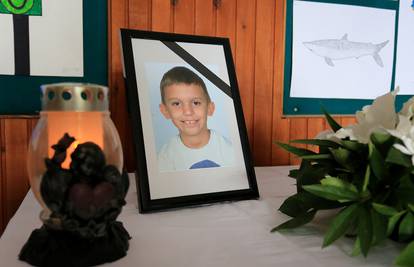 Tragedija: Karlo (9) je istrčao po loptu, udario ga  automobil 