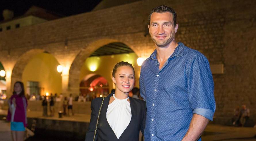 Dubrovnik: Vladimir Kli?ko i Hayden Panettiere iskrcali se s jahte Va Bene i prošetali Gradom