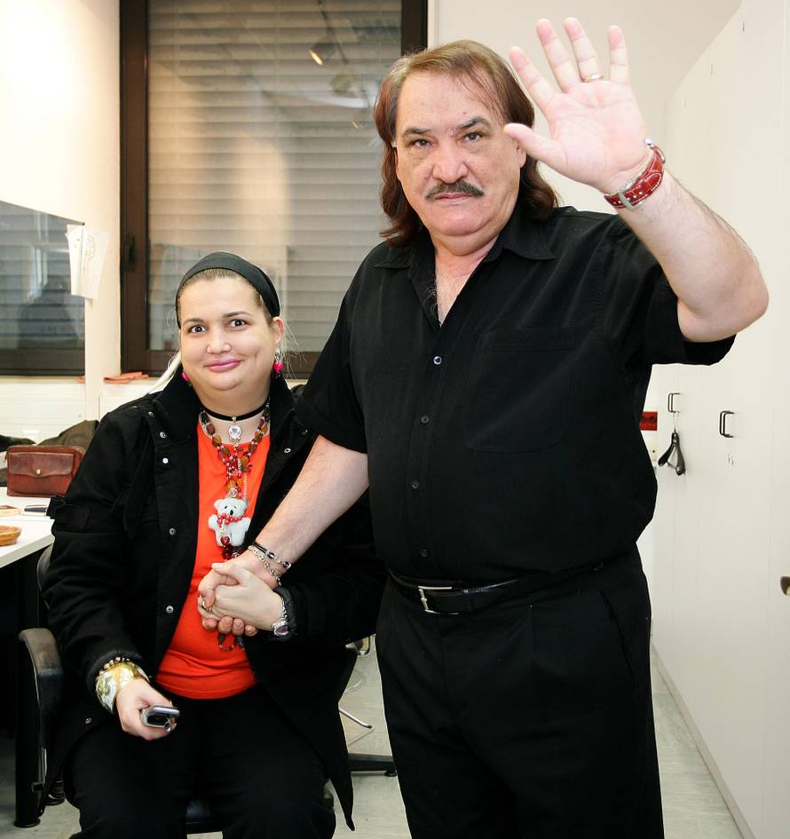 ARHIVA - Zagreb: Miši Kovaču dodijeljeno je posebno priznanje za najtiražnijeg hrvatskog izvođača svih vremena