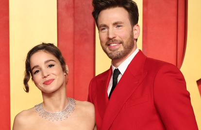 Jedan od najseksi muškaraca na svijetu i njegova 16 godina mlađa supruga postali roditelji