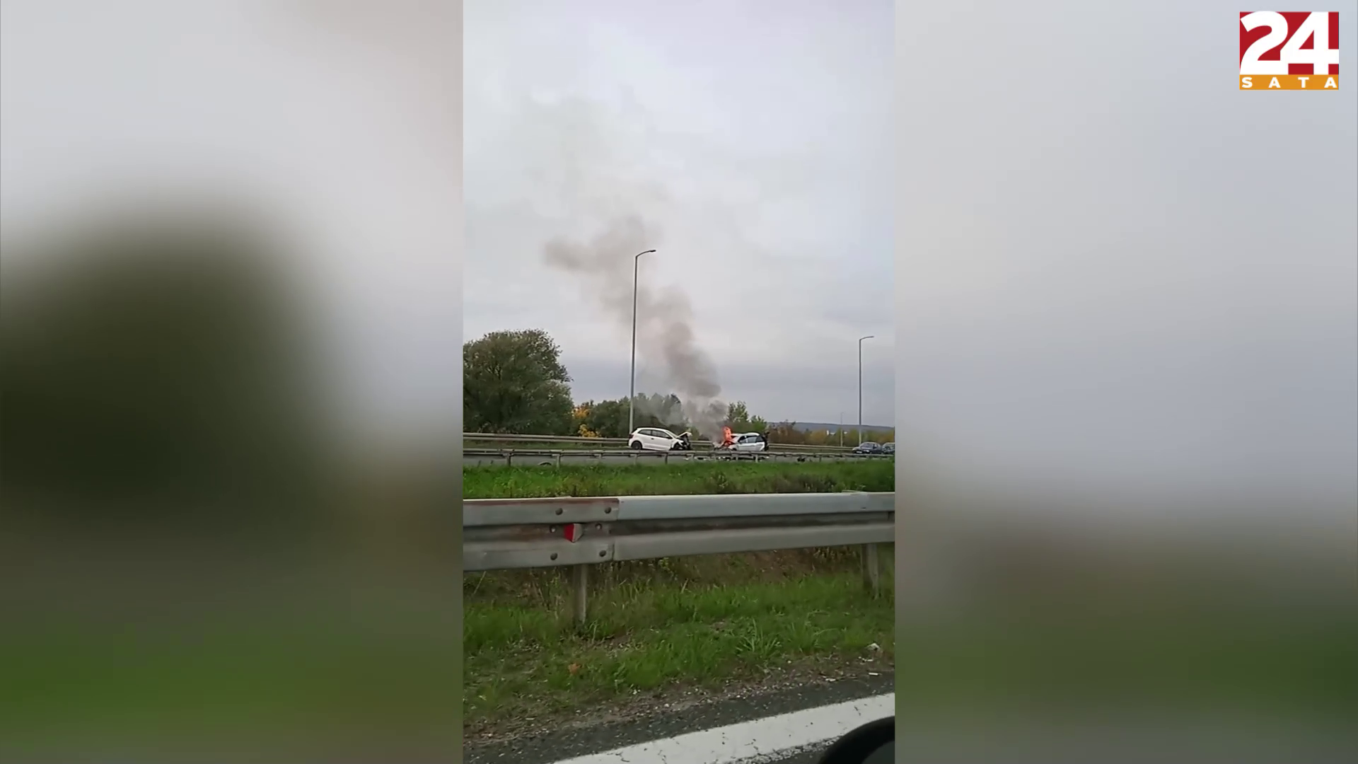 VIDEO Sudarili se kod Zaprešića, jedan auto izgorio: 'Užas! Ljudi trčali s vatrogasnim aparatima'