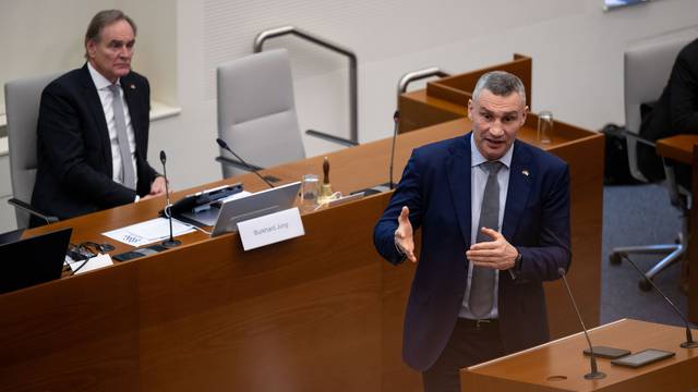 Vitali Klitschko speaks at Leipzig City Council