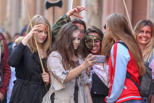 U Zagrebu odrÅ¾an 1. Zombie walk