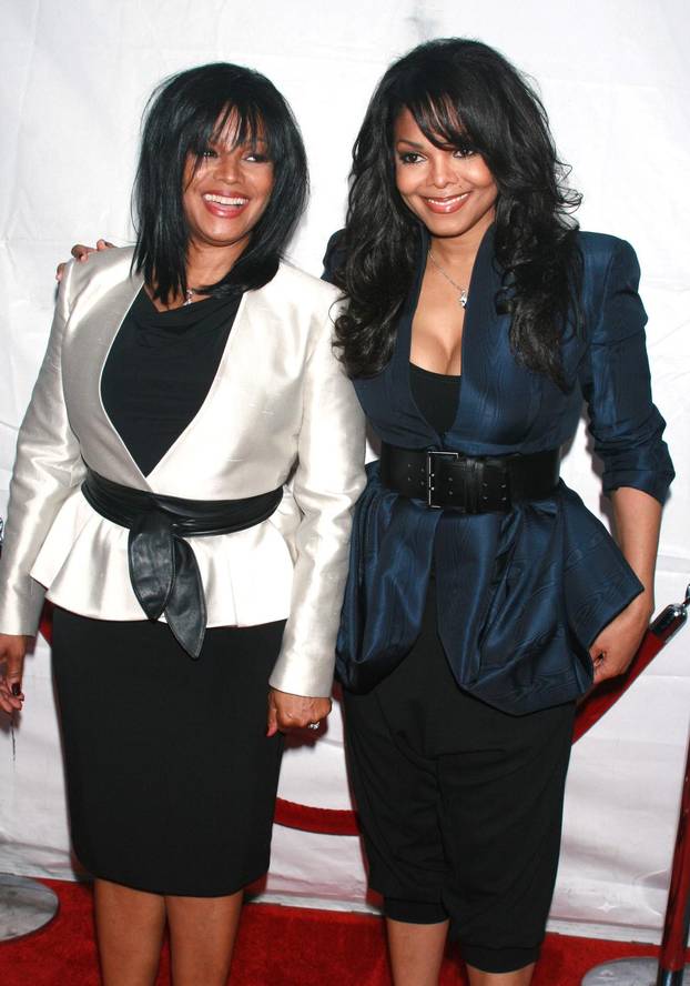 New York: Sve?ana premijera filma Why Did I Get Married Too?